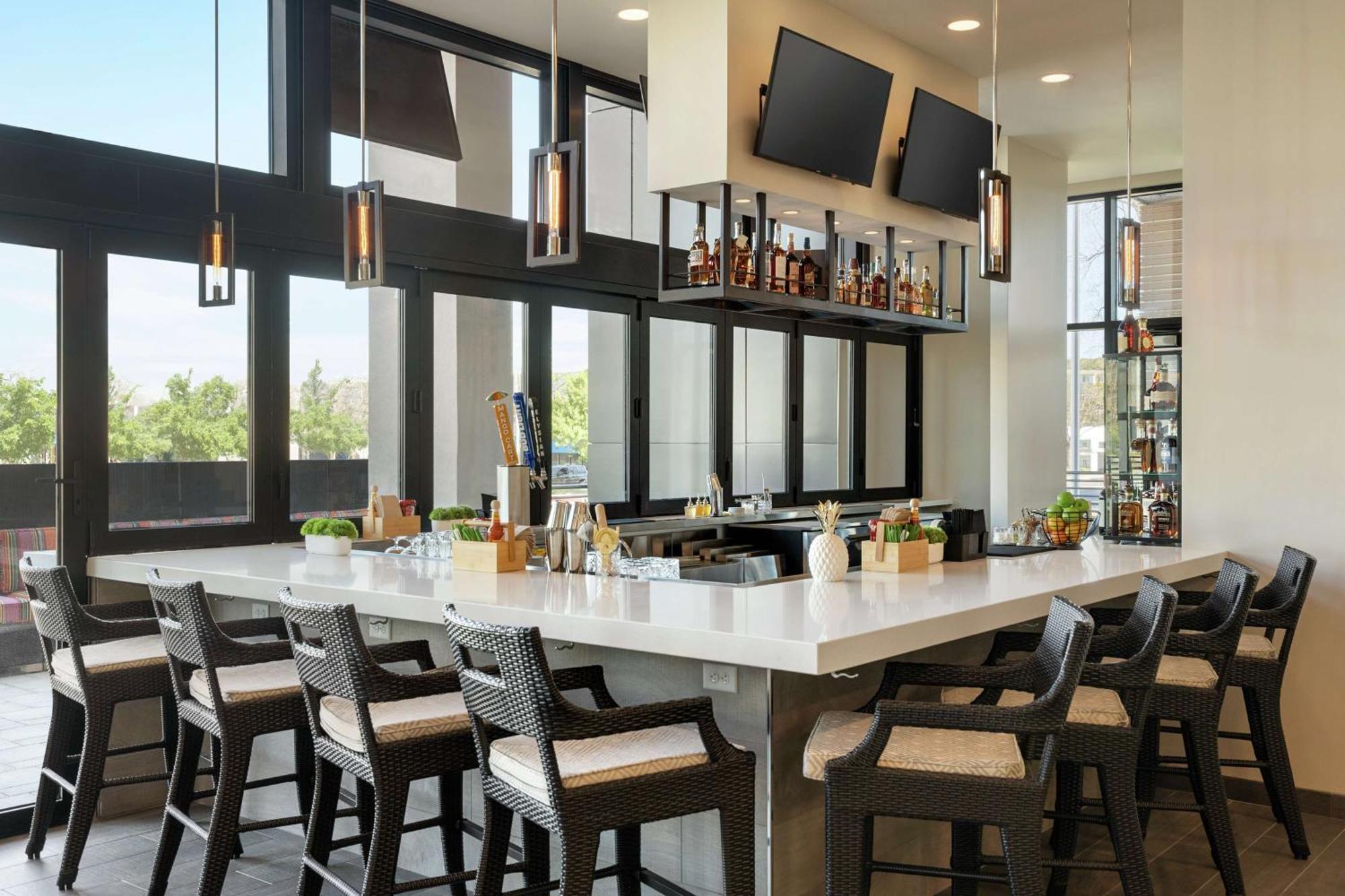 Home2 Suites By Hilton Woodland Hills Los Angeles Exterior foto